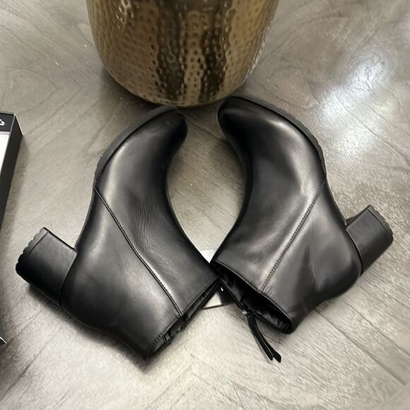 NATURALIZER Bay Waterproof Booties (Wide) - Picture 8 of 14